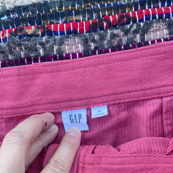 GAP Skirt - Picture 2 of 2